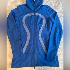 Women’s size 8 Lululemon zip up, like new only worn a couple times